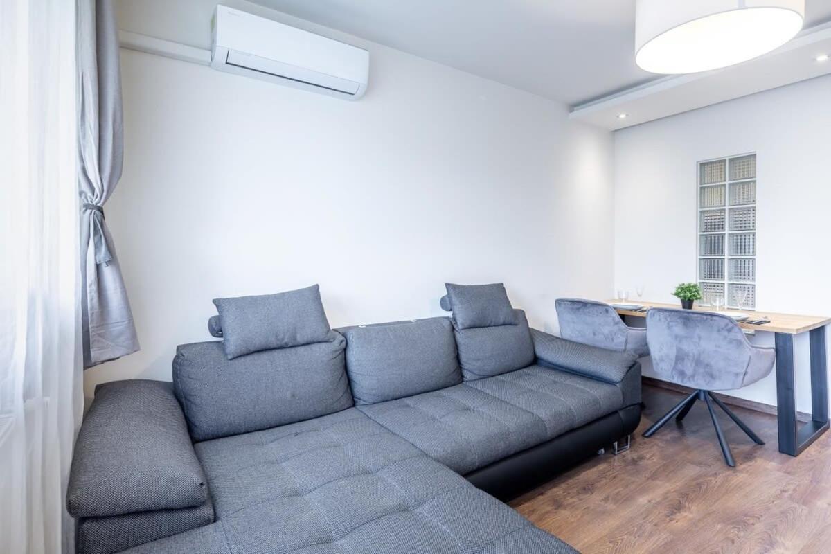 Cozy Quiet Apartment With A Balcony Budapest Eksteriør bilde