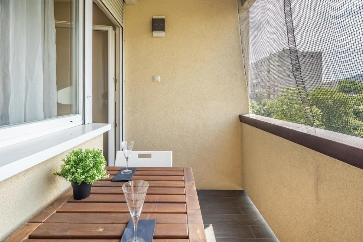 Cozy Quiet Apartment With A Balcony Budapest Eksteriør bilde